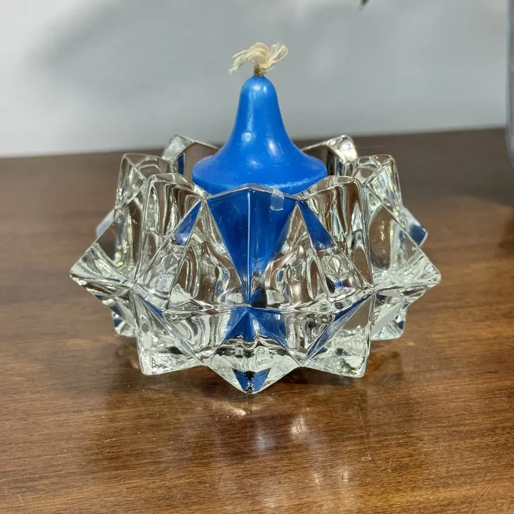 Avon item holding collectible
